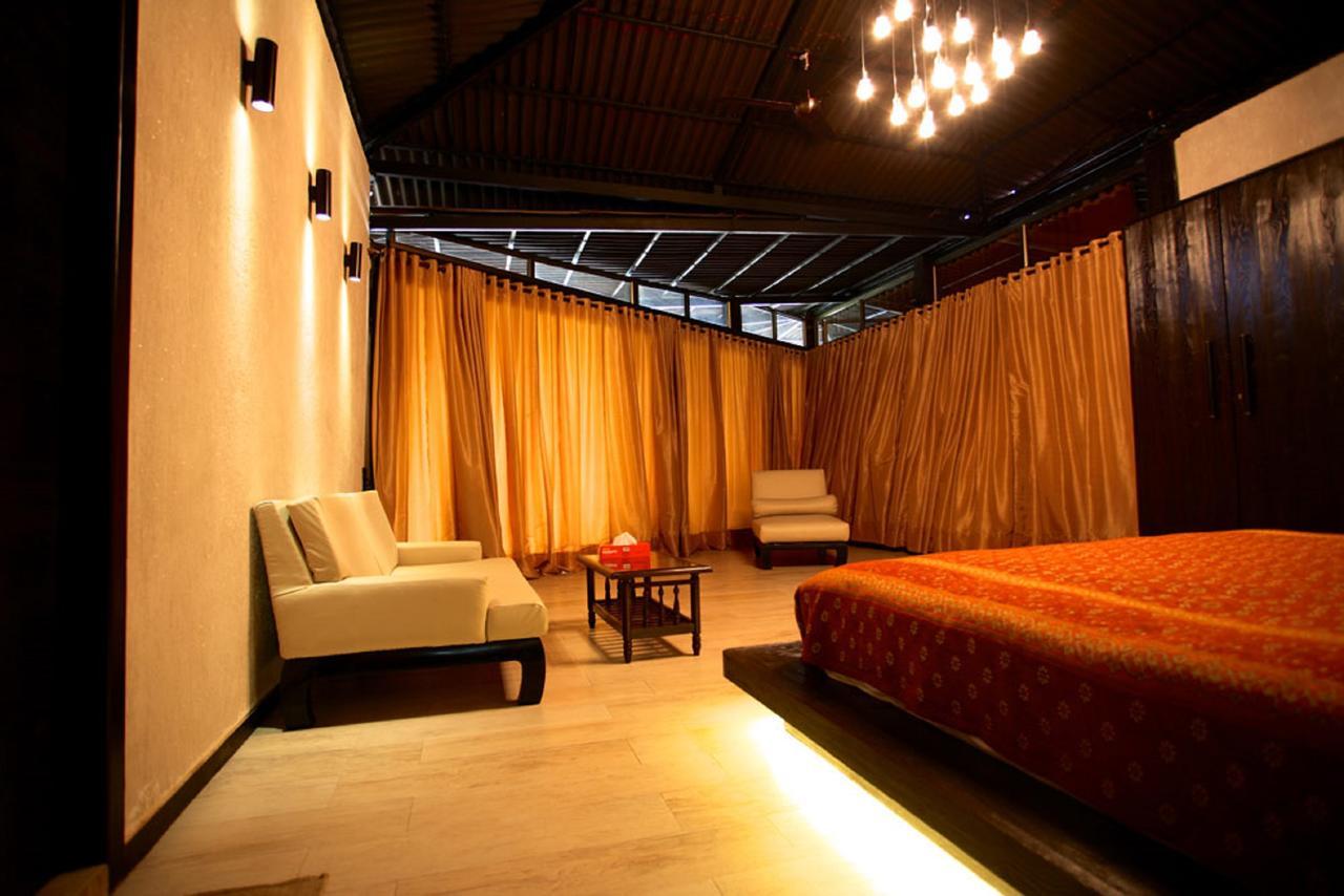Kino Lakeside Chalet Hotell Lonavala Eksteriør bilde